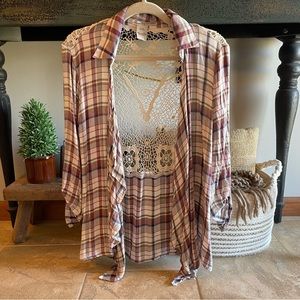 American Rag Cie lightweight plaid crochet cardigan